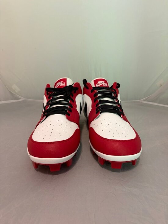 Air Jordan 1 retro low MCS Chicago red white baseball cleats sz 16 CJ8524 611 main image 4